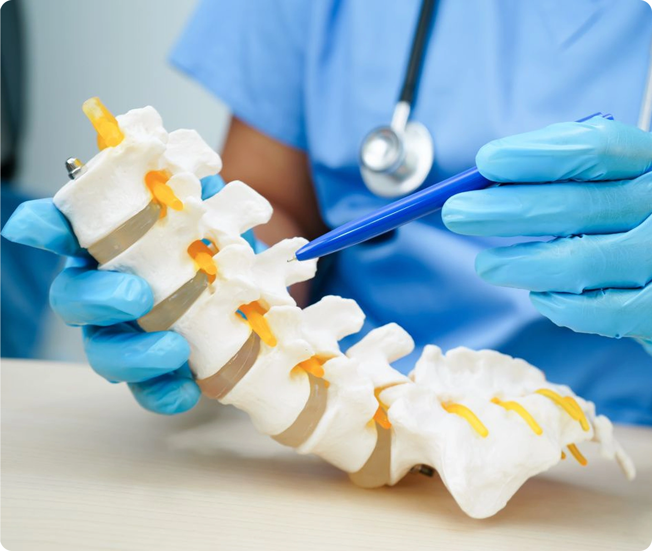 Spinal decompression therapy at Novaré