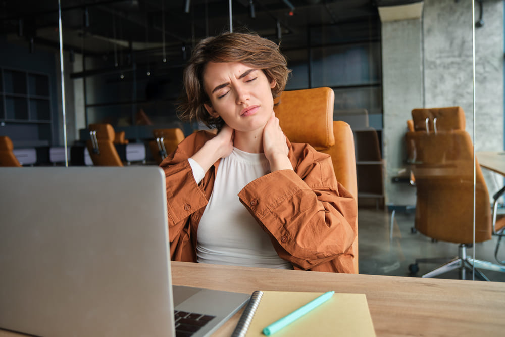 5 Treatment Options for Chronic Neck Pain That Actually Work - Novaré Injury Care and Rehab