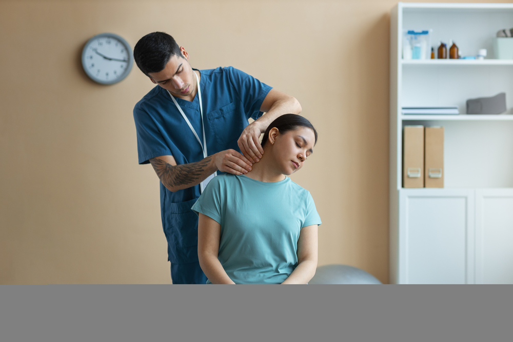 8 Facts About Whiplash and Neck Injuries From Car Accidents - Novaré Injury Care and Rehab